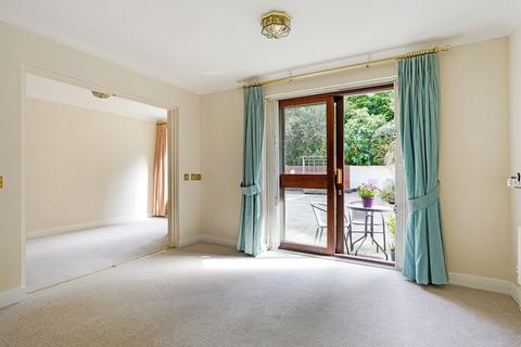 2 bedroom retirement property for sale, Finchley Road , London NW3