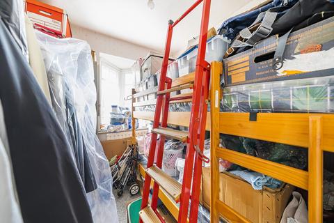 98 Farm Road, Edgware, HA8 9LT