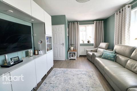 14 Fourth Avenue, Grays, RM20 3JJ
