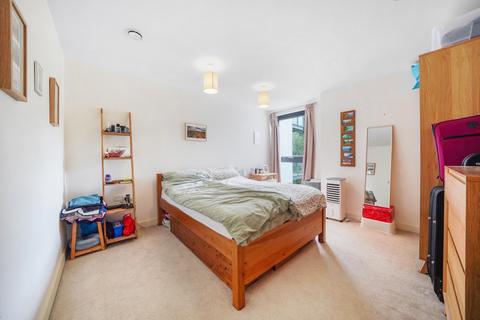 1 bedroom apartment for sale, High Road, Willesden Green, London, NW10
