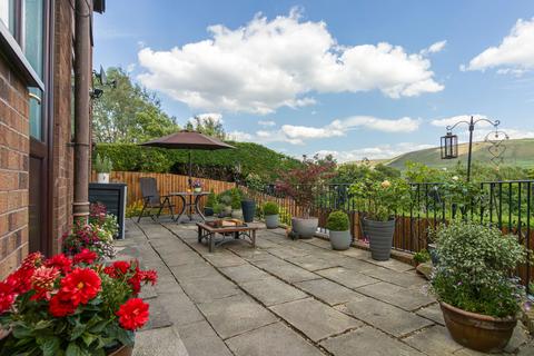 4 bedroom detached house for sale, Turnpike Close, Diggle, Saddleworth