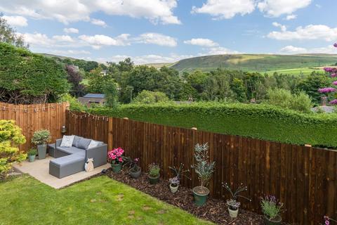 4 bedroom detached house for sale, Turnpike Close, Diggle, Saddleworth