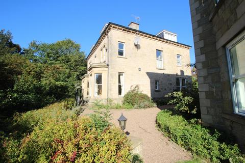 2 bedroom flat to rent, New Road Side, Horsforth, Leeds, West Yorkshire, UK, LS18