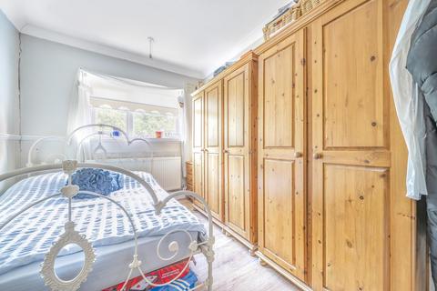 250 Westhorne Avenue, London, SE12 9AE