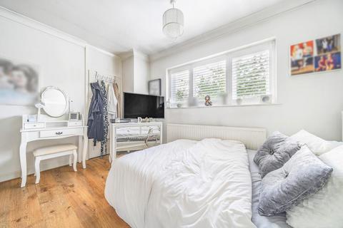 250 Westhorne Avenue, London, SE12 9AE