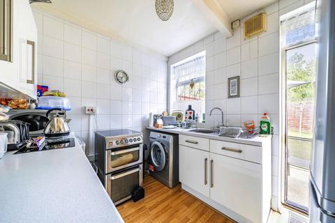 250 Westhorne Avenue, London, SE12 9AE