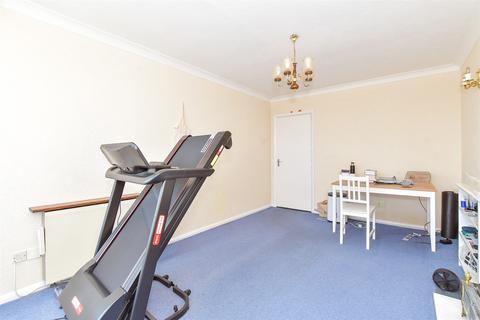 1 bedroom flat for sale, Ash Lane, Rustington, West Sussex