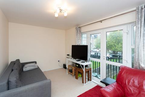 1 bedroom apartment for sale, Farthing Close, Watford, Hertfordshire, WD18