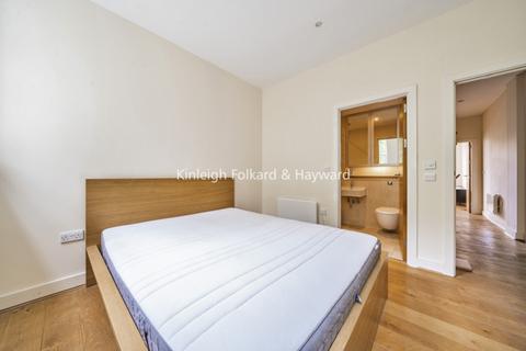 2 bedroom apartment to rent, Bromyard Avenue London W3