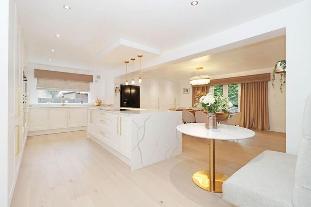 Open Plan Kitchen Dining
