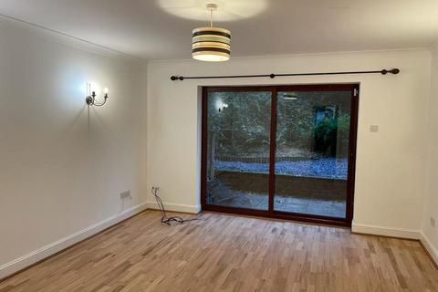 undefined, 1b St Johns Hill , Sevenoaks ,