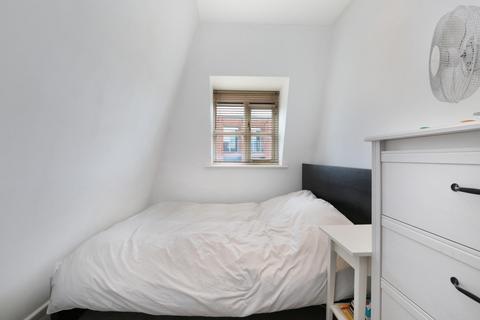 Flat 13, 3 Bethwin Road, London, SE5 0YJ