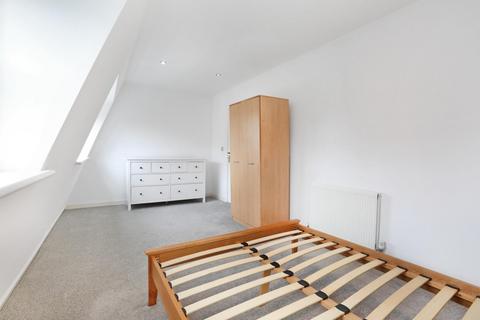 Flat 13, 3 Bethwin Road, London, SE5 0YJ