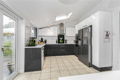 4 bedroom end of terrace house for sale, Cranleigh Road, Feltham, TW13