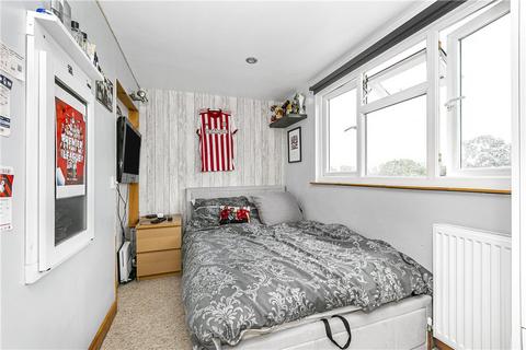 23 Cranleigh Road, Feltham, TW13 4PZ