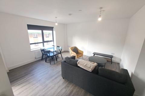 2 bedroom apartment to rent, 2 Bed Apt with 2 balconies in Baltic Triangle