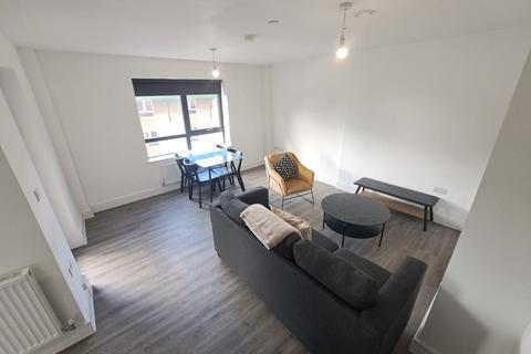 2 bedroom apartment to rent, 2 Bed Apt with 2 balconies in Baltic Triangle