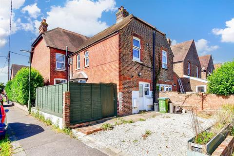 1 bedroom ground floor flat for sale, East Ham Road, Littlehampton, West Sussex