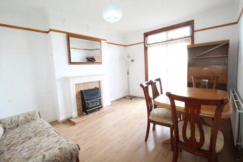 3 bedroom end of terrace house for sale, Limpsfield Avenue, Thornton Heath, CR7