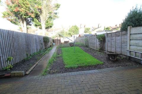 3 bedroom end of terrace house for sale, Limpsfield Avenue, Thornton Heath, CR7