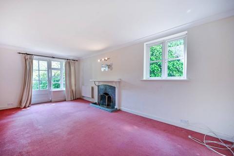 Rough Wood Beeches Drive, Farnham Common, Slough, SL2 3JT