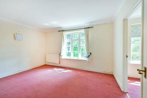 Rough Wood Beeches Drive, Farnham Common, Slough, SL2 3JT