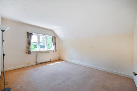 Rough Wood Beeches Drive, Farnham Common, Slough, SL2 3JT