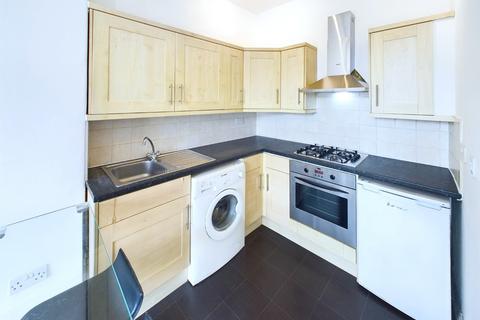 1 bedroom flat to rent, Smithfield Street, Gorgie, Edinburgh, EH11