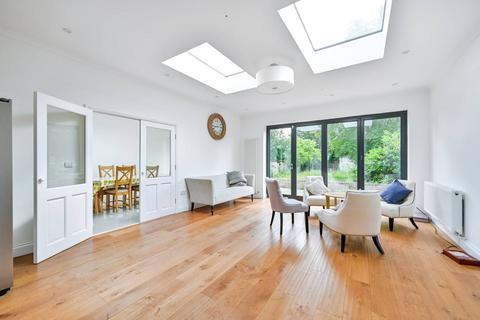 10 Linkside, New Malden, KT3 4LA