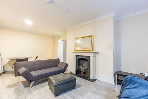 3 bedroom maisonette for sale, High Street, Hornsey, London, N8