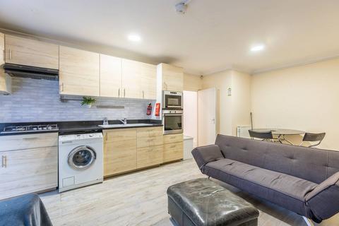 3 bedroom maisonette for sale, High Street, Hornsey, London, N8