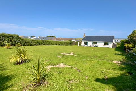 3 bedroom detached bungalow for sale, Constantine Bay, PL28