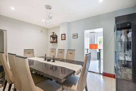 56 Harewood Road, Isleworth, TW7 5HL