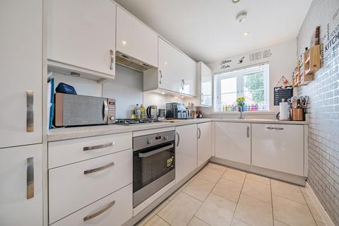 10 Lodding Salts Road, Gravesend, DA12 2FD