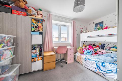 10 Lodding Salts Road, Gravesend, DA12 2FD