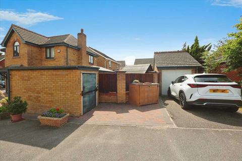 4 bedroom detached house for sale, Ash Holt Close, Fiskerton