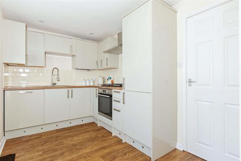 3 bedroom house for sale, Lingfield Close, Worthing BN13