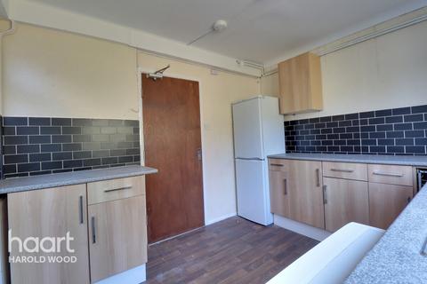 61 Retford Road, Romford, RM3 9NB