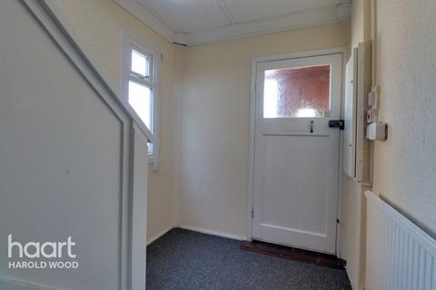 61 Retford Road, Romford, RM3 9NB