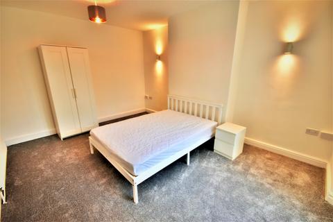 4 bedroom house share to rent, Derby Road, Hightown, Wrexham, LL13