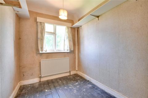 111 Bramshot Avenue, London, SE7 7HX