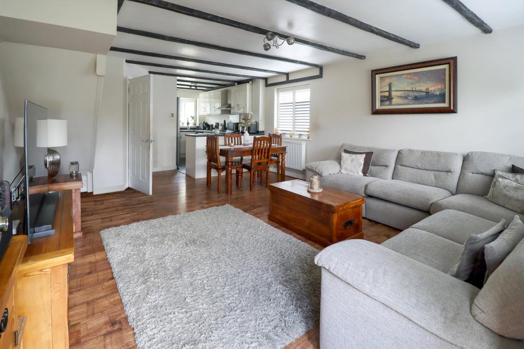 Lounge Kitchen