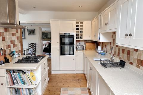 4 bedroom detached house for sale, Edgemoor Road, Minehead TA24