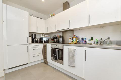 2 bedroom ground floor flat for sale, Waterhouse Lane, Kingswood, Tadworth, Surrey