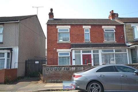 4 bedroom end of terrace house for sale, Queen Marys Road, CV6