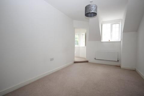 2 bedroom flat for sale, Grange Road , Chalfont St Peter  SL9