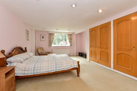 Willows Sidney Road, Theydon Bois, Epping, CM16 7DT