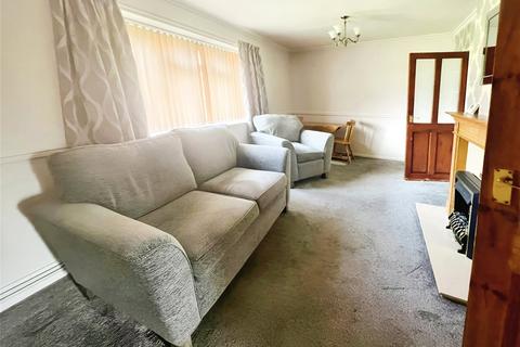 2 bedroom apartment to rent, Warstones Gardens, Wolverhampton, West Midlands, WV4