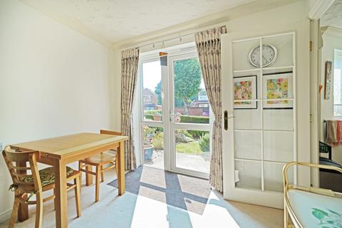 2 bedroom apartment for sale, Warwick Road, Tudor Lodge, B92