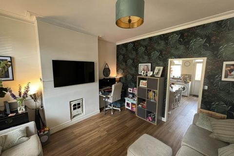 10 Daisy Street, Chadderton, Oldham, OL9 0LB